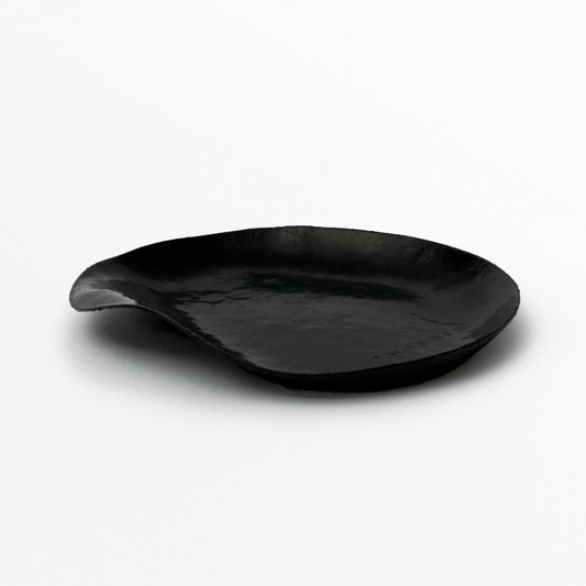 nuri WASARA  Large Round Plate - Black