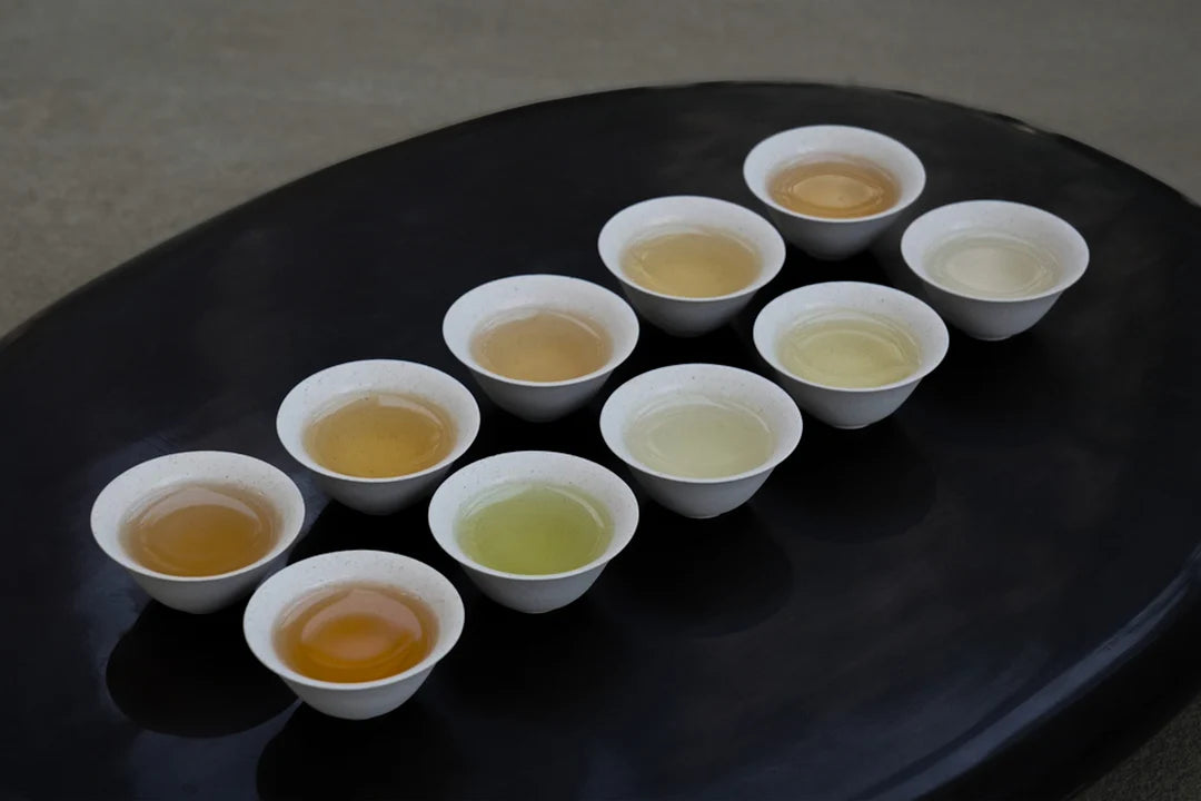 O., Mini Cups
