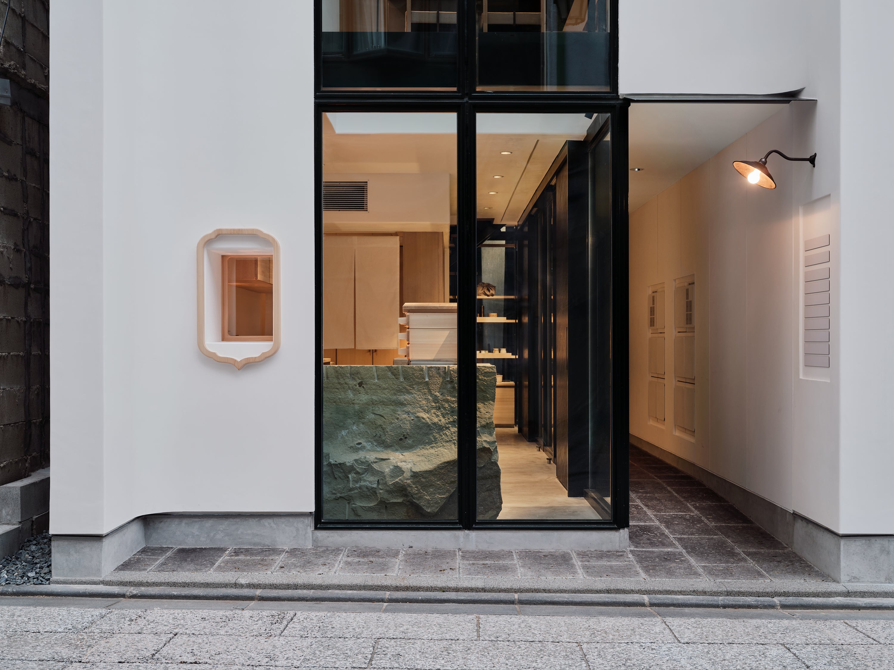 Locations – OGATA Online Store
