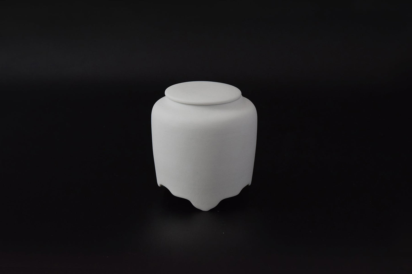 Pot à encens avec couvercle